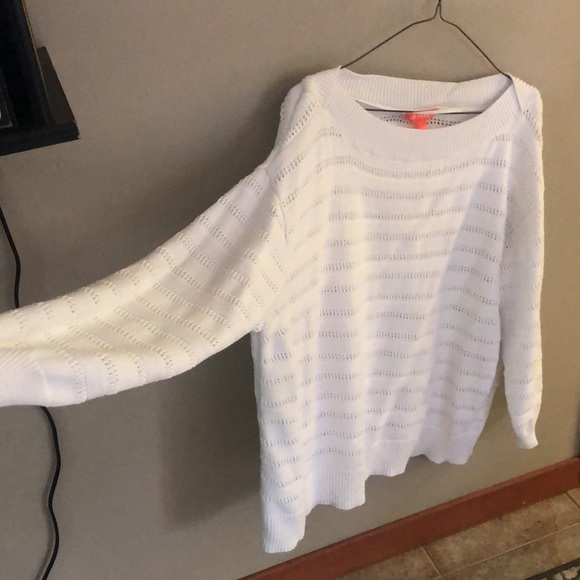 White, once-worn Joe Fresh boat neck sweater. - Picture 2 of 2